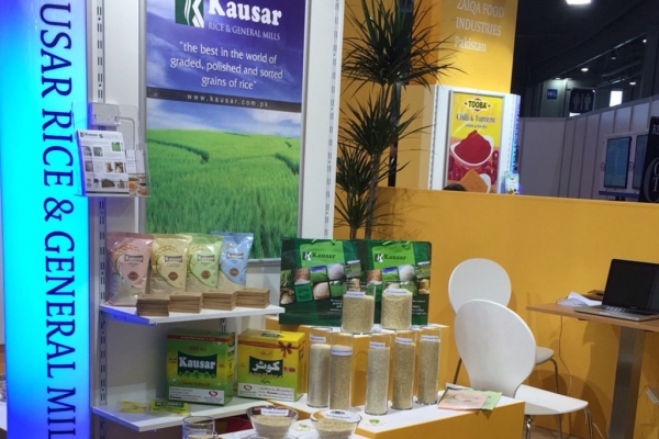 kausar-corporate-fi-europe-and-ni-paris-2015-image-849E7E047-FF07-0F74-7E33-CB268B8A40D7.jpg